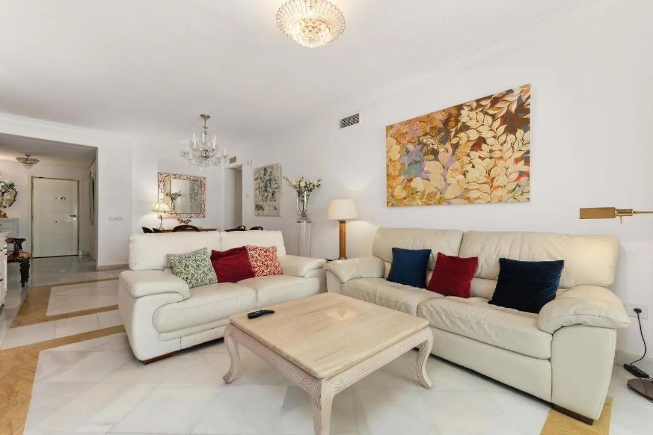 Beachfront Apartment With Parking San Pedro Alcantara Playa 5 Min Puerto Banus  Marbella