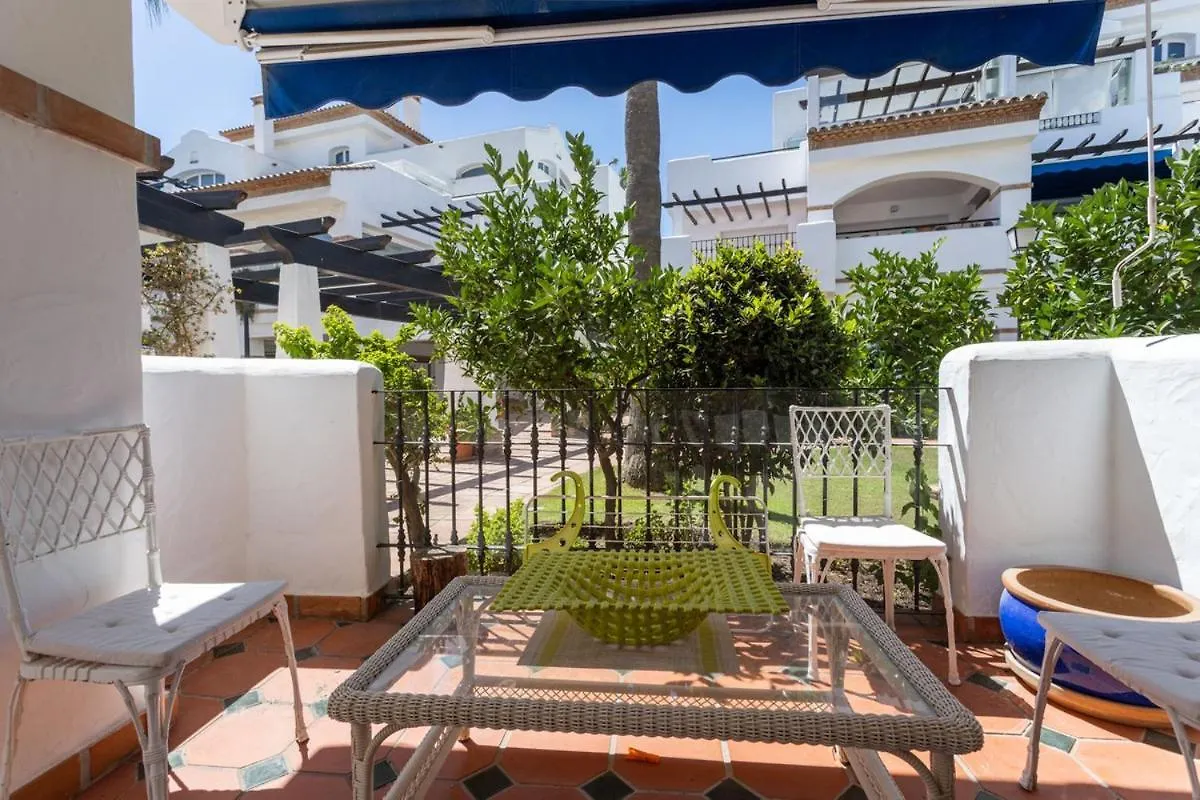 Beachfront Apartment With Parking San Pedro Alcantara Playa 5 Min Puerto Banus